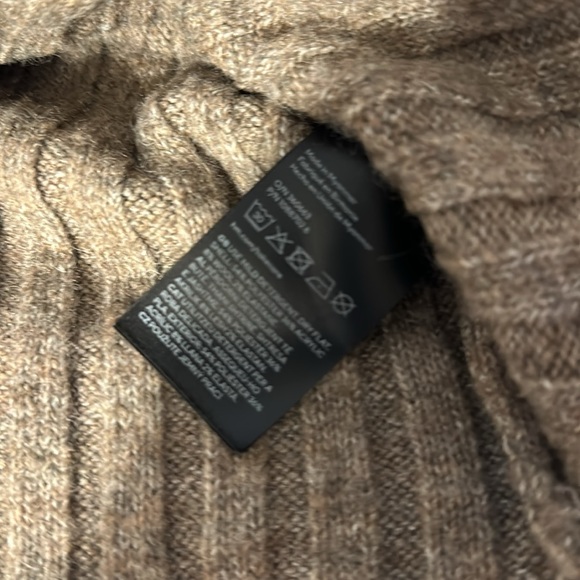 NWOT Dark Brownish Tan Oversized Medium Tunic Turtleneck Sweater - Picture 8 of 8